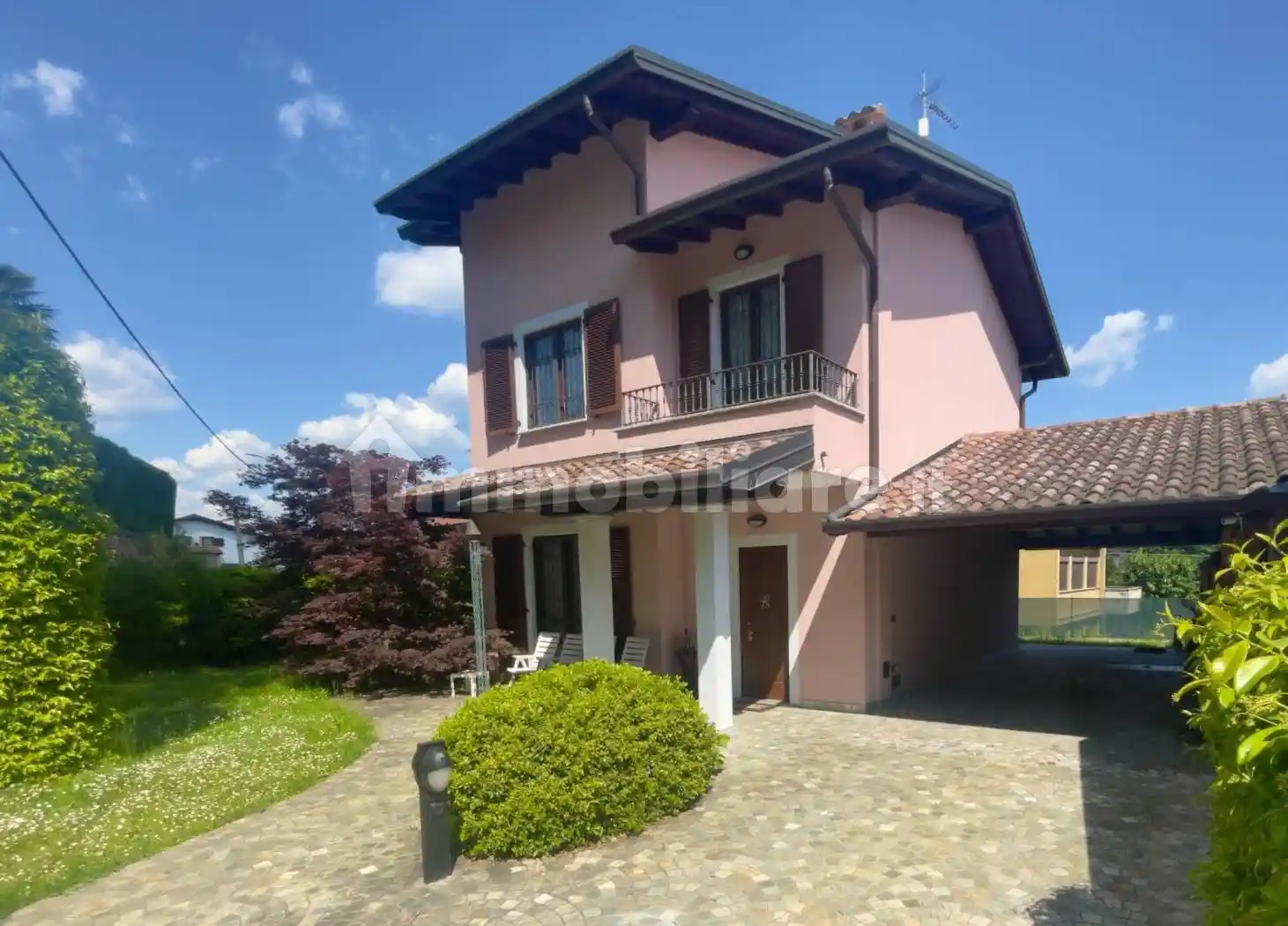 Villa in vendita a Olgiate Comasco