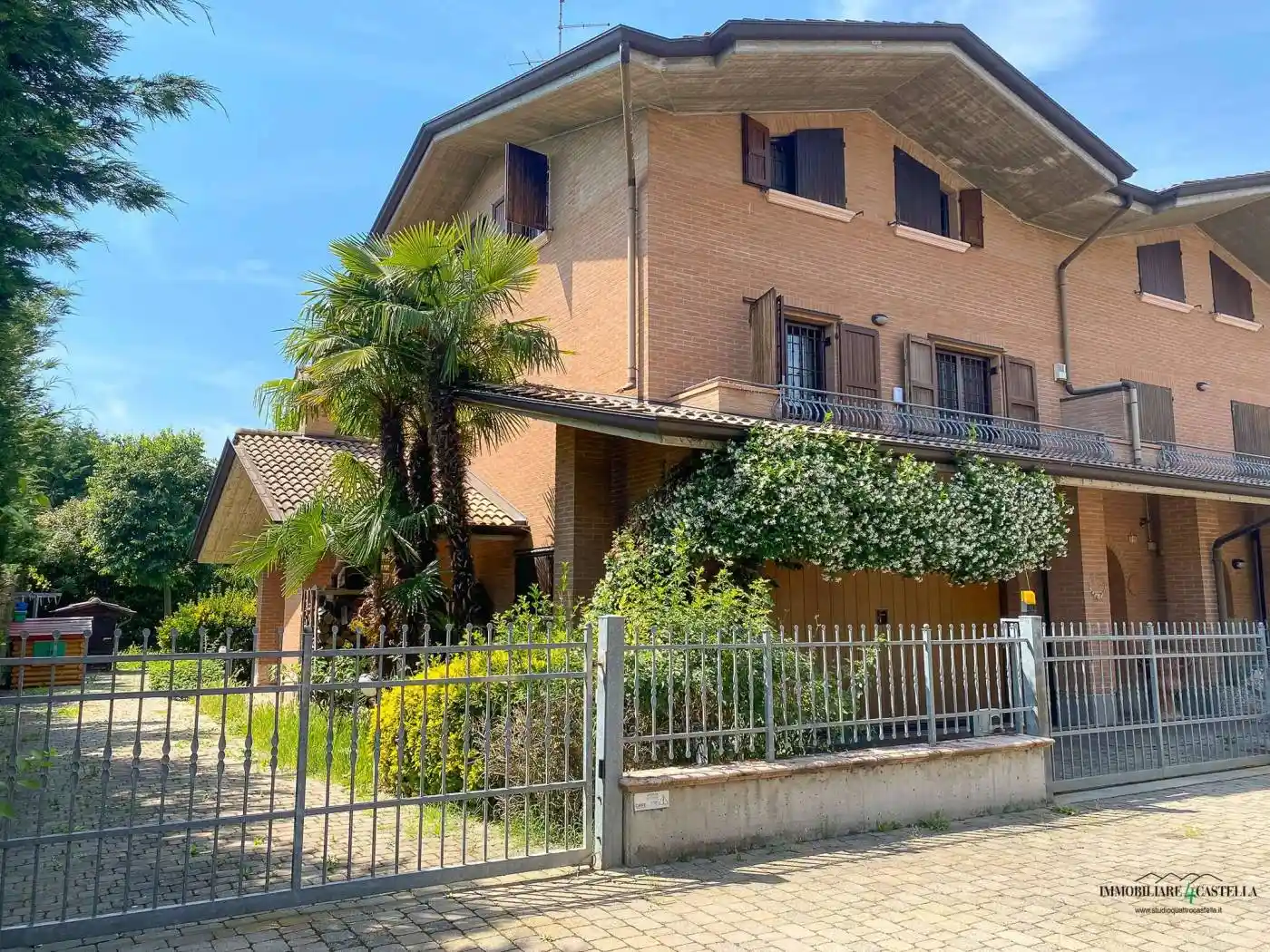 Villa in vendita a Quattro Castella