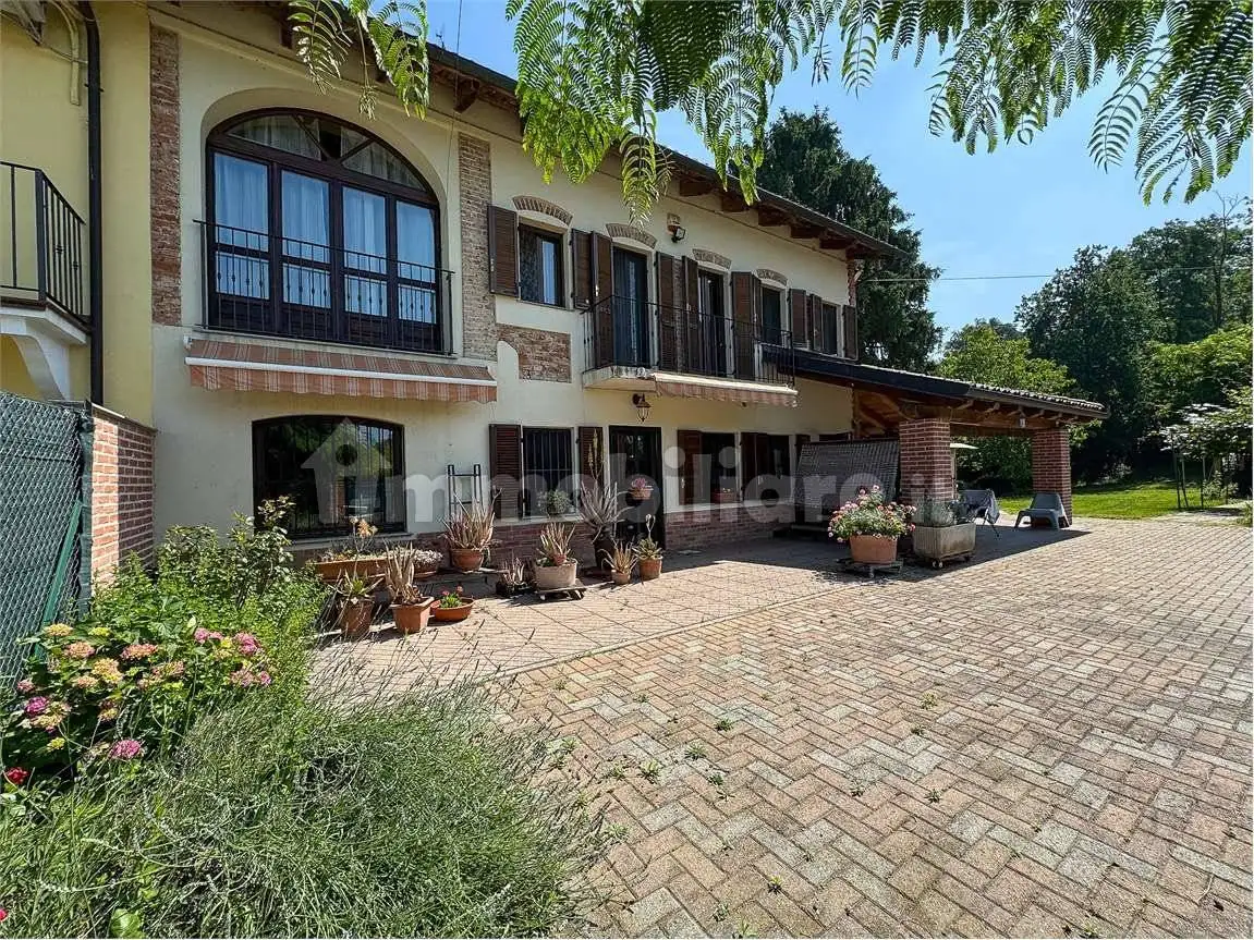 Rustico - Casale in vendita a Arignano