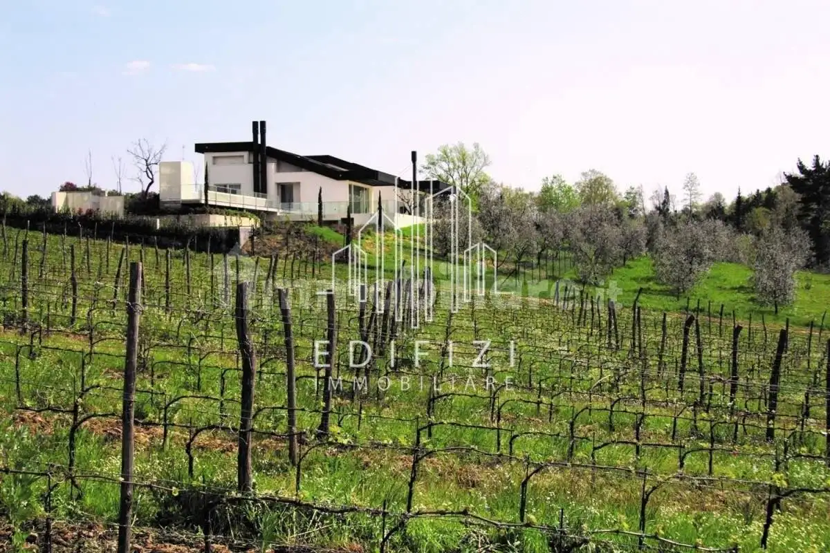 Villa in vendita a Pontedera