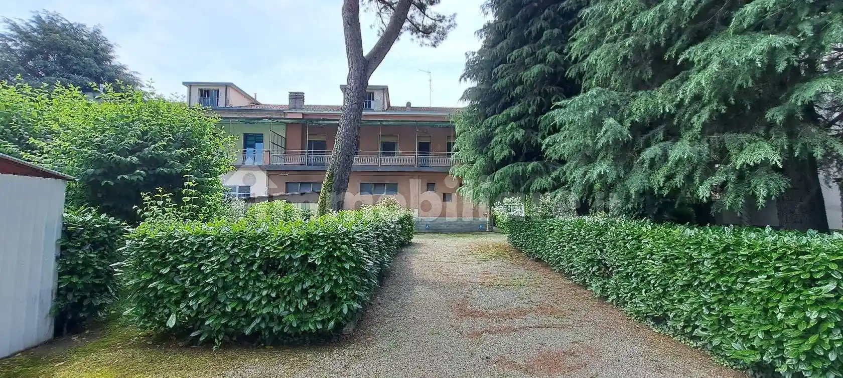 Palazzo - Edificio in vendita a Cesano Maderno
