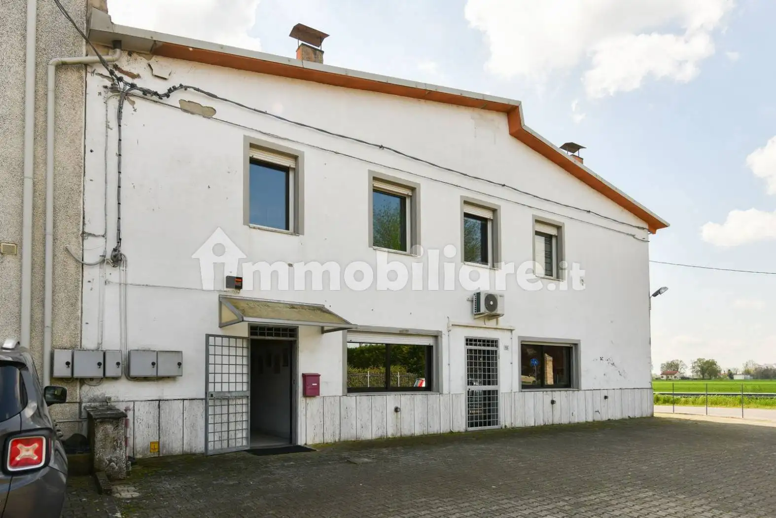 Palazzo - Edificio in vendita a Crevalcore