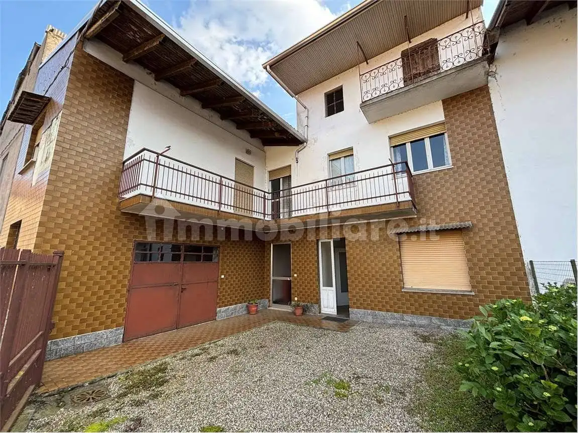 Casa indipendente in vendita a Vaprio d'Agogna