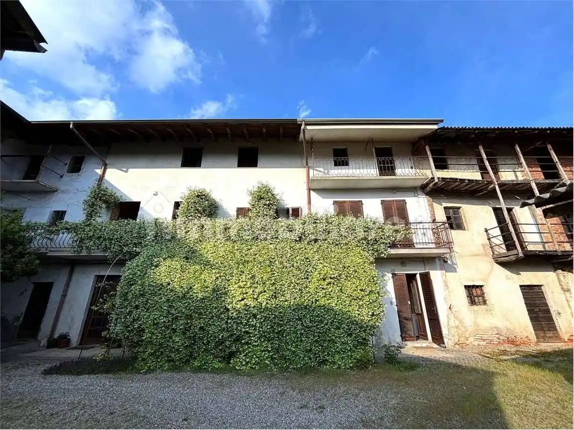 Terratetto unifamiliare via Cesare Battisti, 18, Vaprio d'Agogna - foto 2