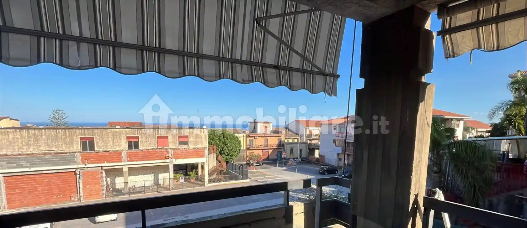 Appartamento in vendita a Aci Castello