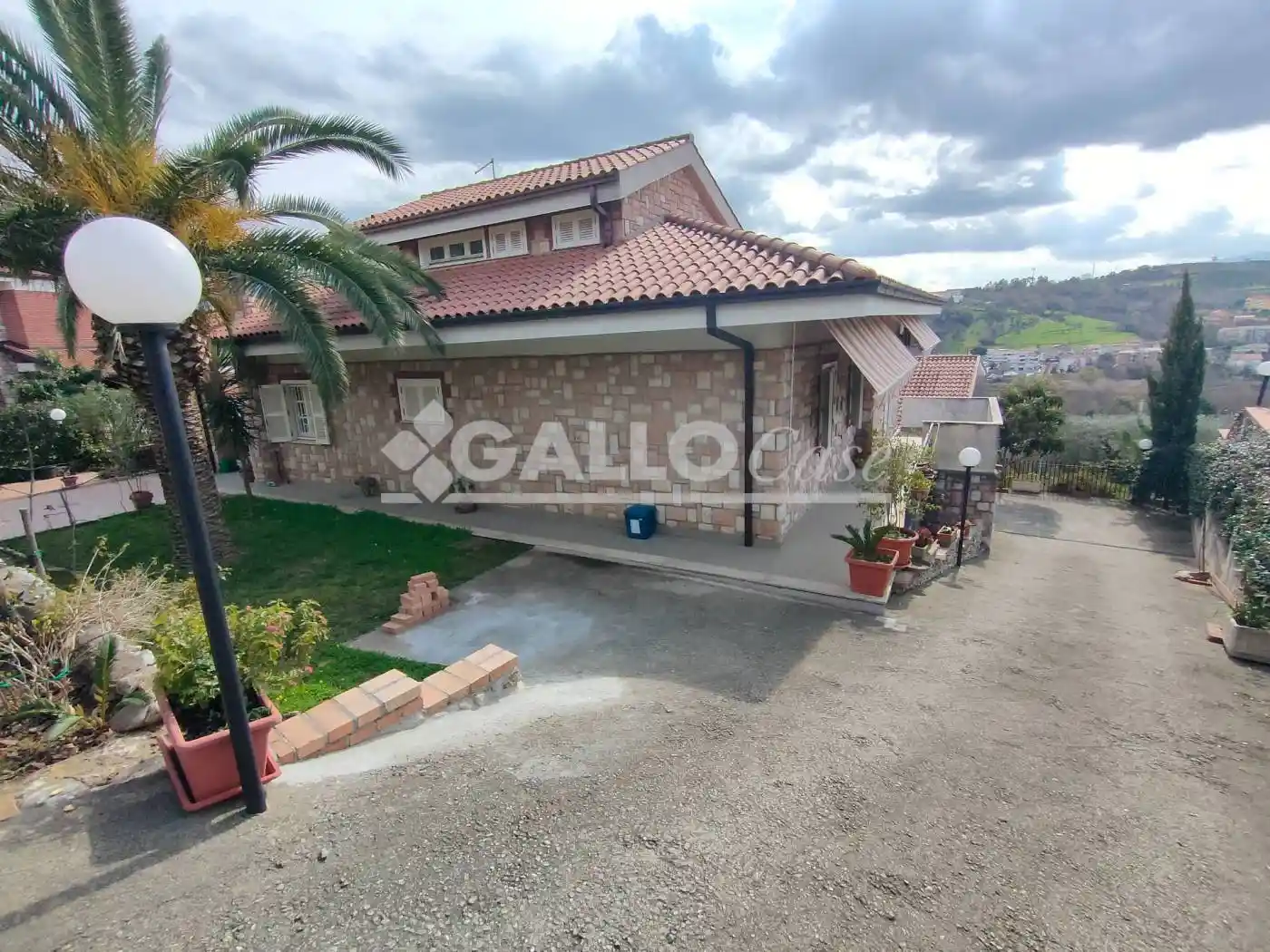 Villa unifamiliare via Beniamino Corcioni loc. Piano Monello 16, Quattromiglia, Rende - foto 2