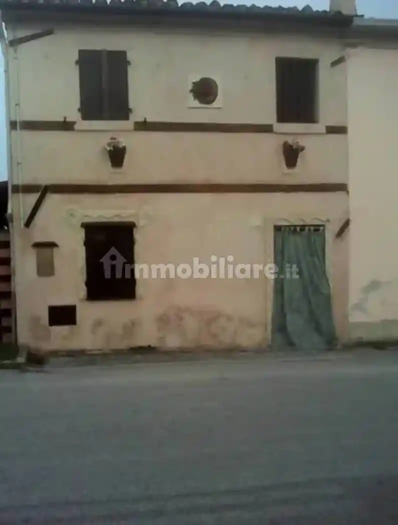 Casa indipendente in vendita a Belvedere Ostrense