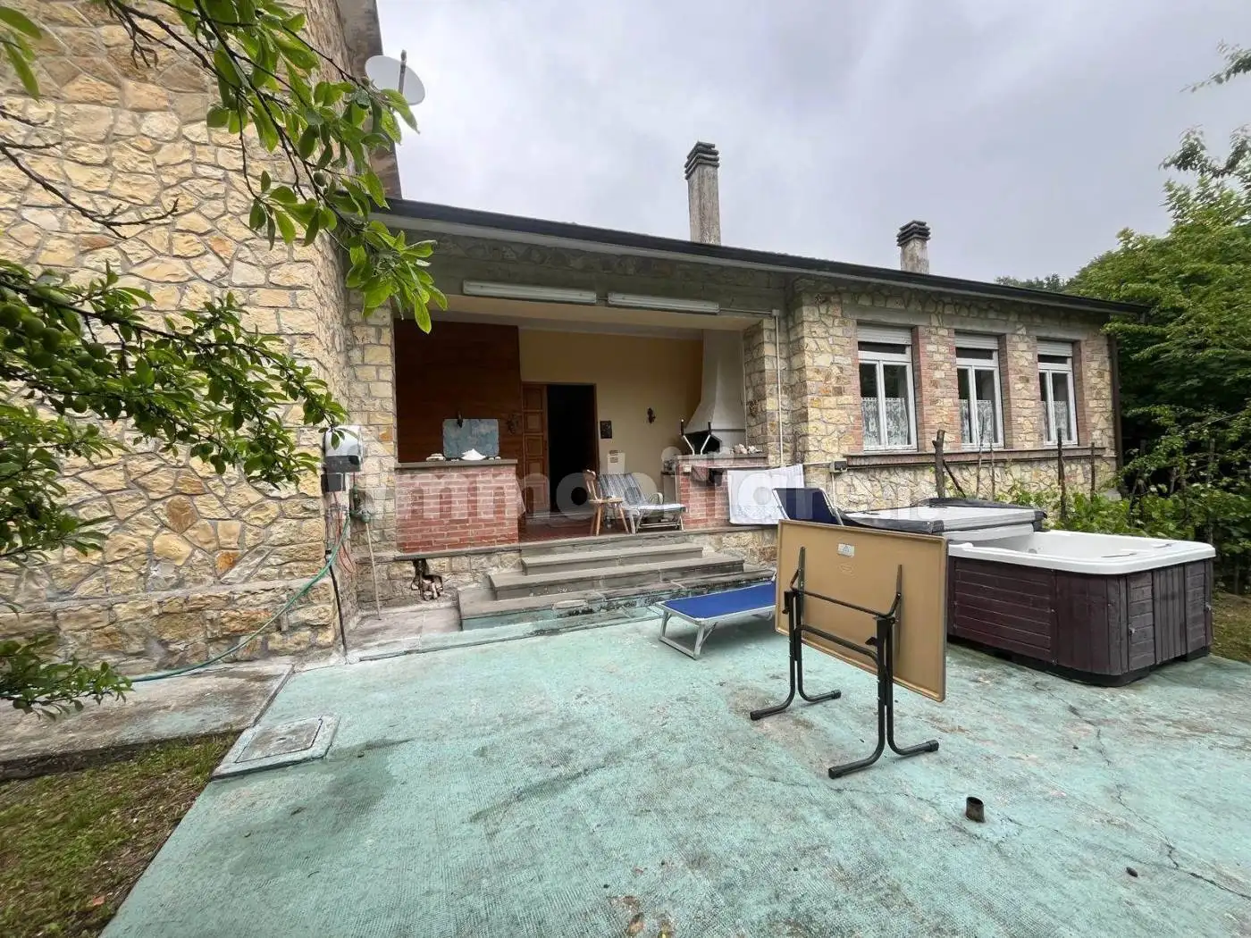 Casa indipendente in vendita a Pellegrino Parmense