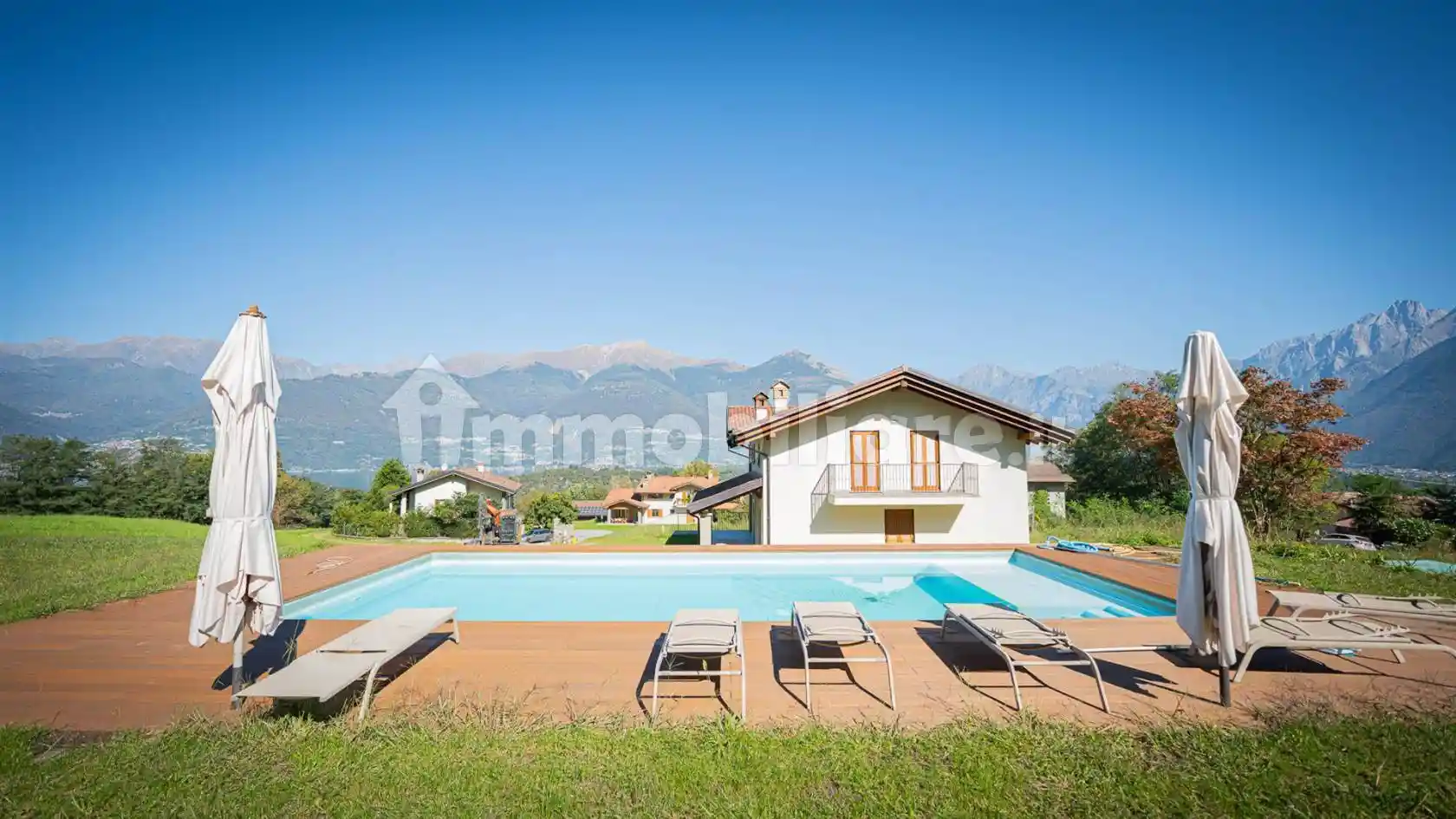 Appartamento in vendita a Colico