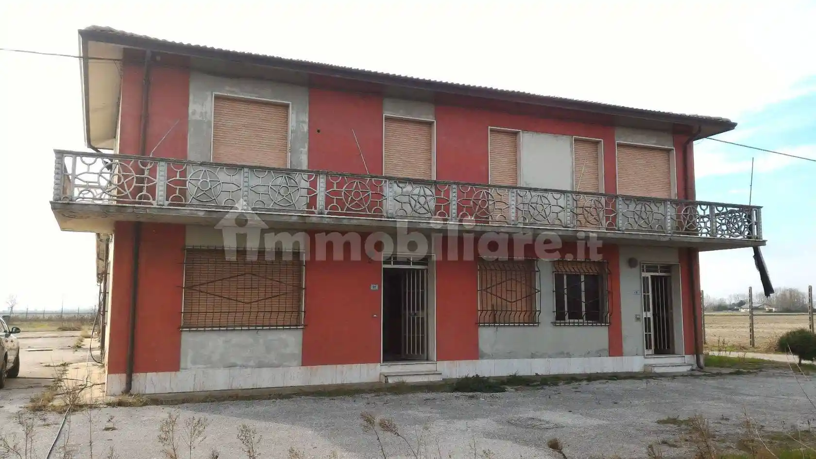 Villa in vendita a Comacchio