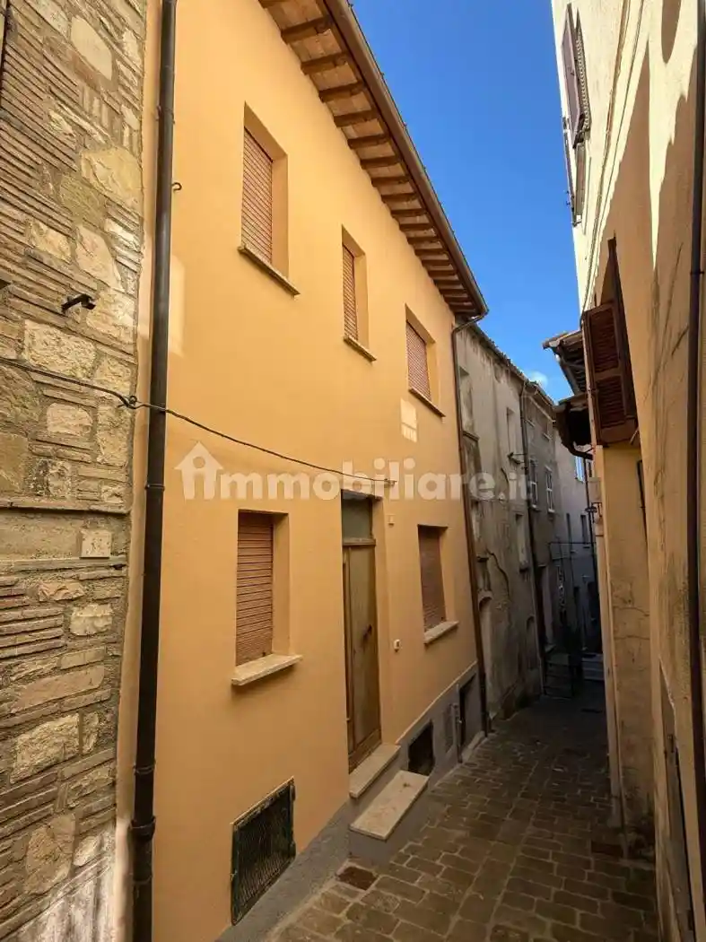 Casa indipendente in vendita a Gualdo Tadino