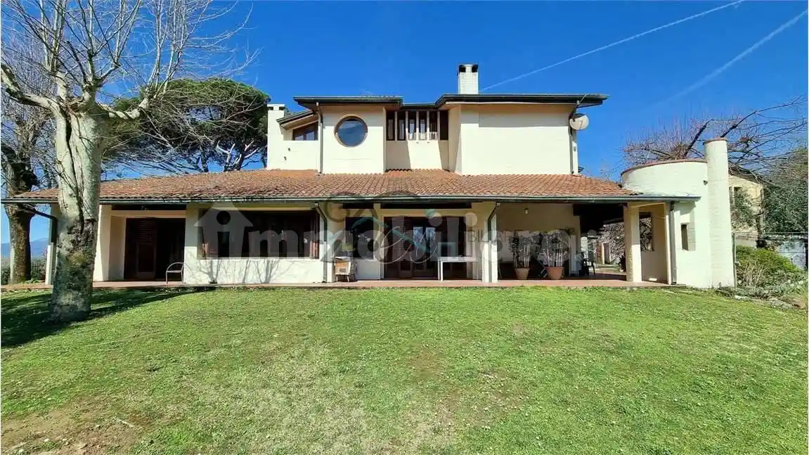 Villa in vendita a Capannori