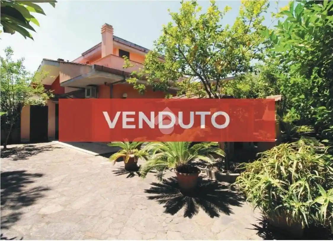 Villa in vendita a Ardea