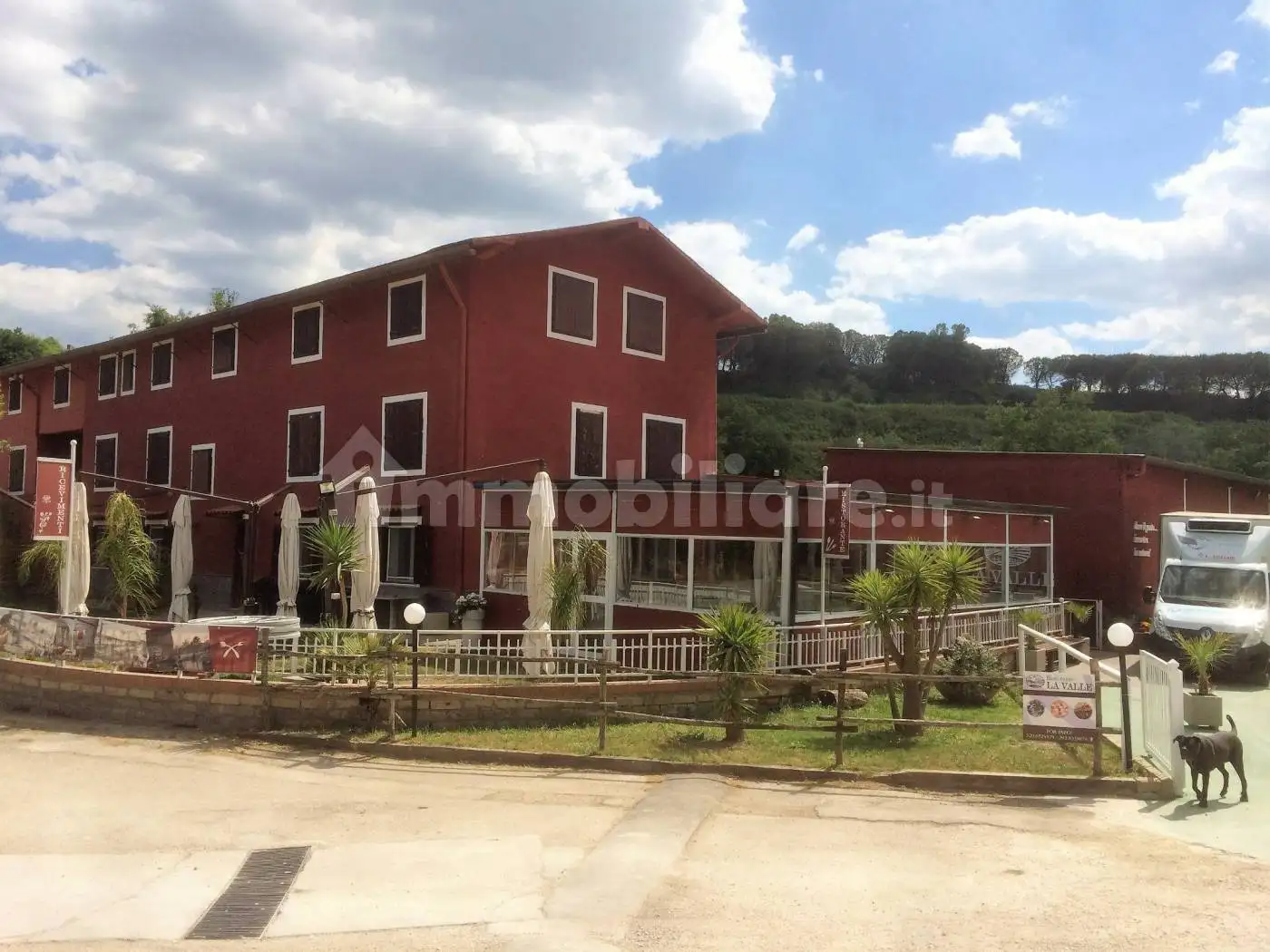 Palazzo - Edificio in vendita a Pozzuoli