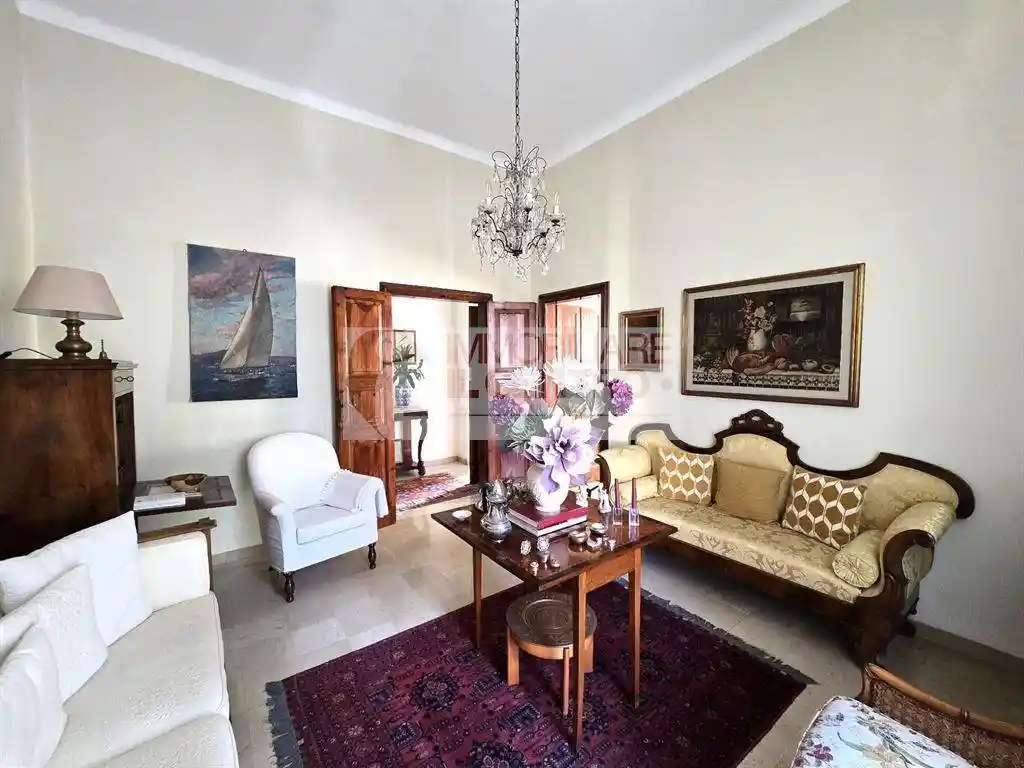 Casa indipendente in vendita a Sarzana