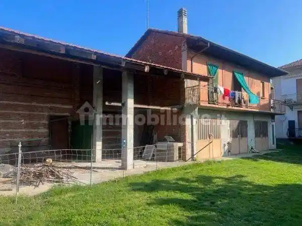 Rustico - Casale in vendita a Reano