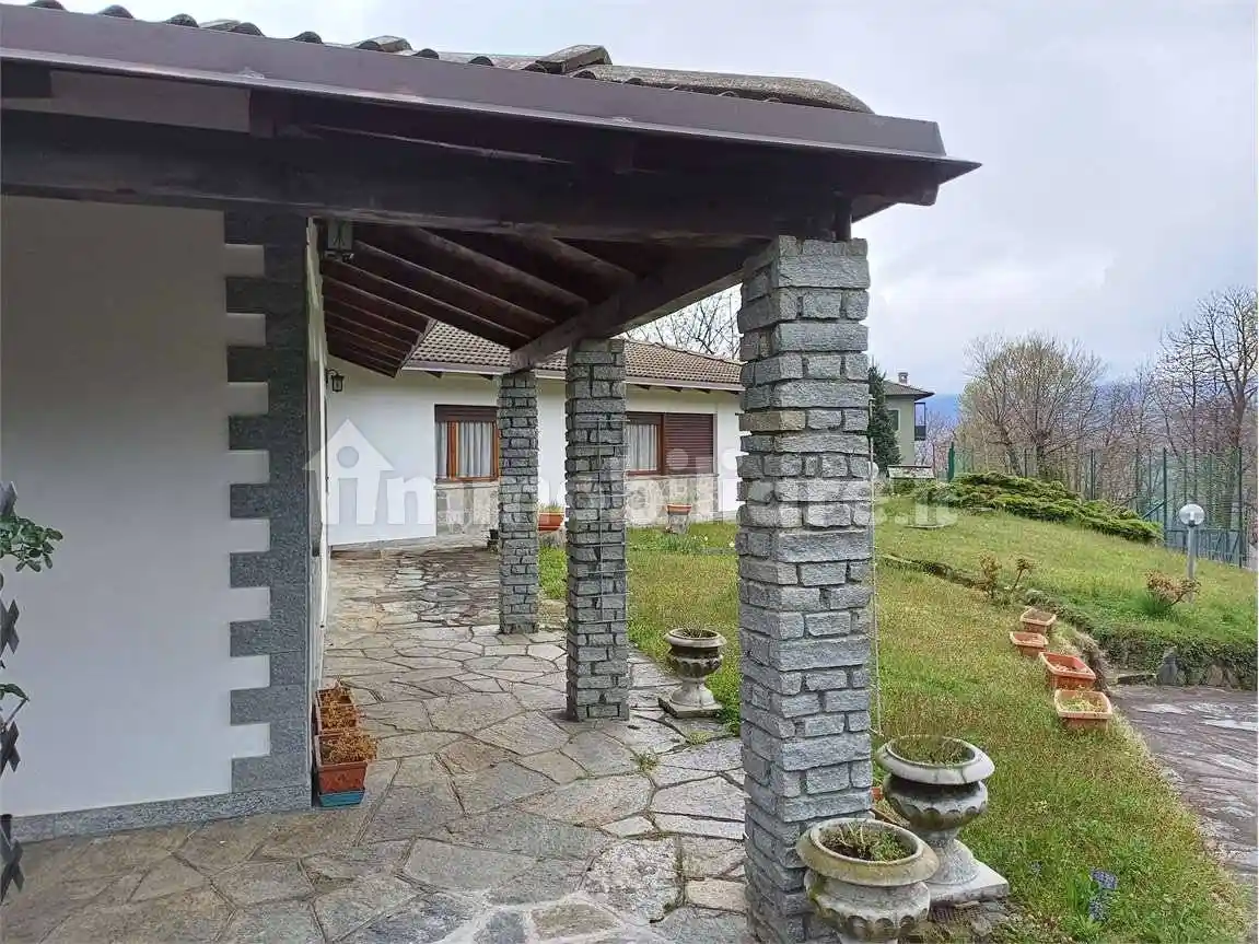 Villa in vendita a Viù