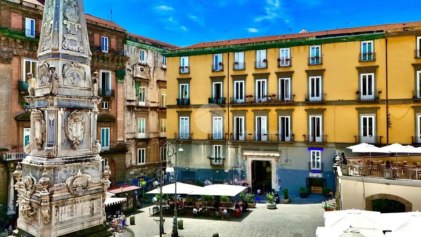 Appartamento in vendita a Napoli