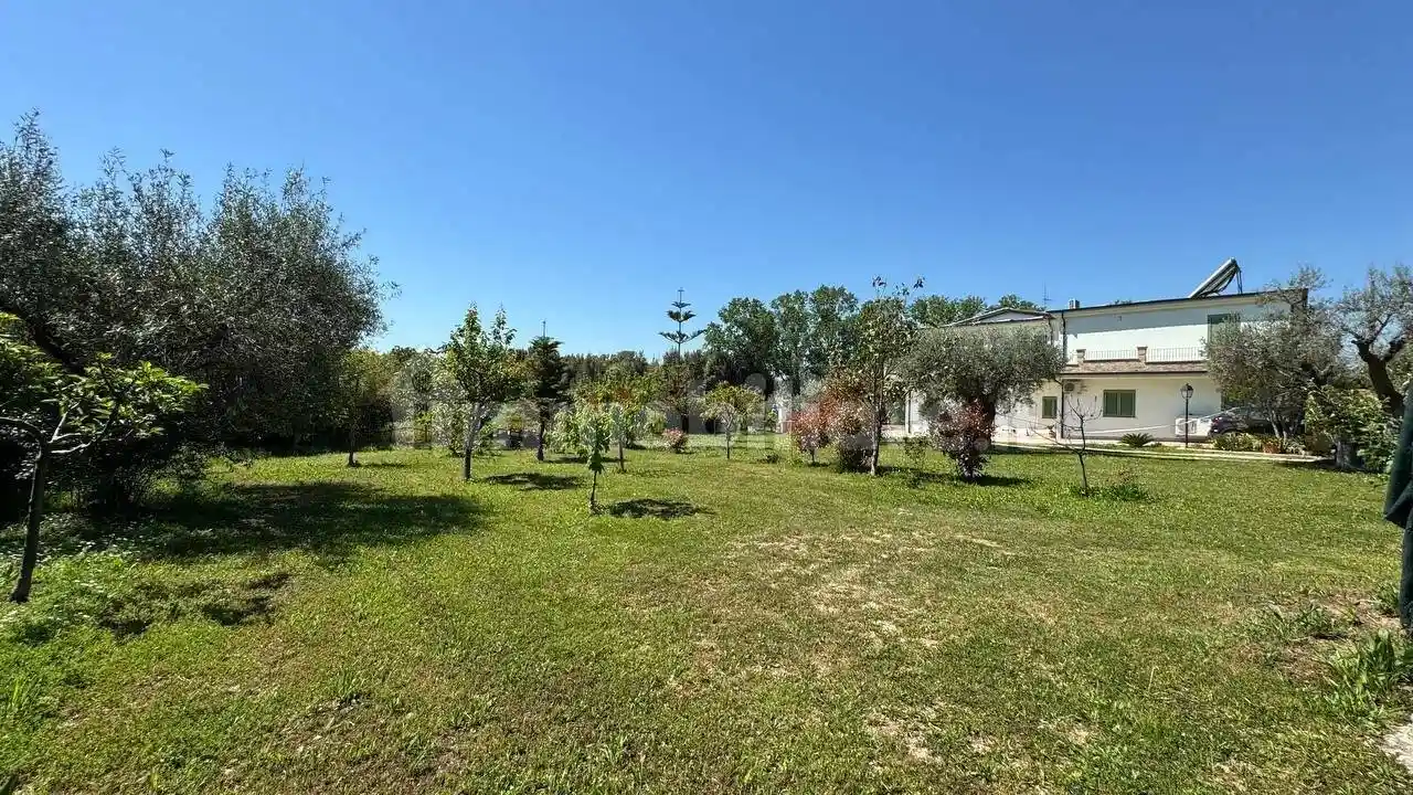 Villa plurifamiliare viale 1 Maggio 23, Nereto - foto 3