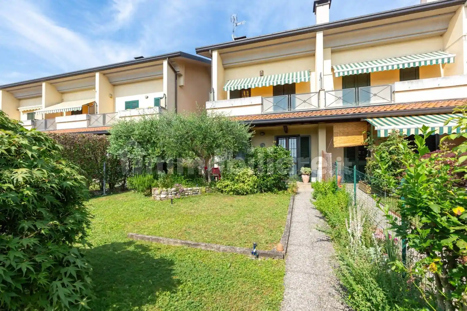 Villetta a schiera in vendita a Gerenzano