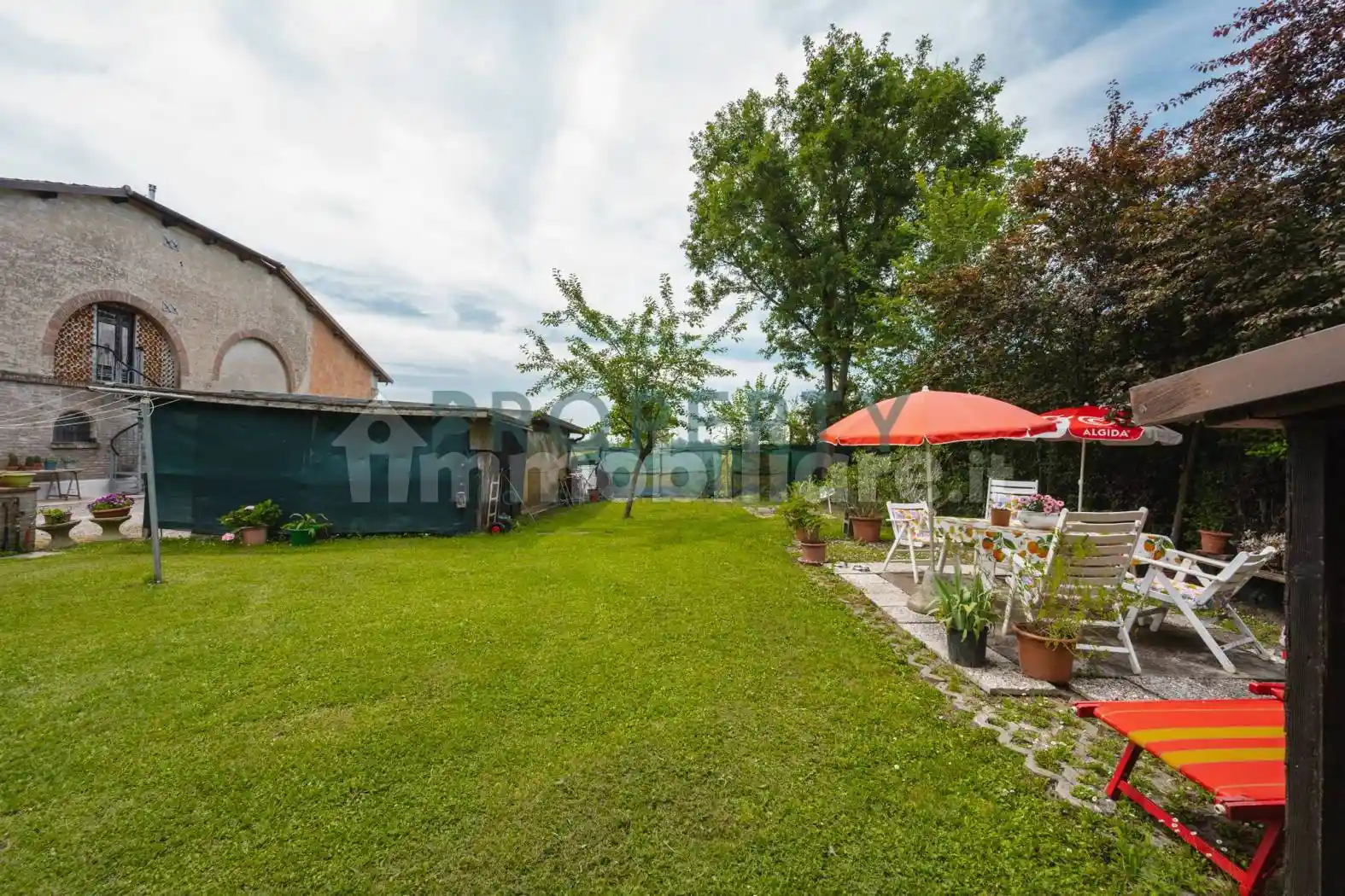 Villa in vendita a Novi di Modena