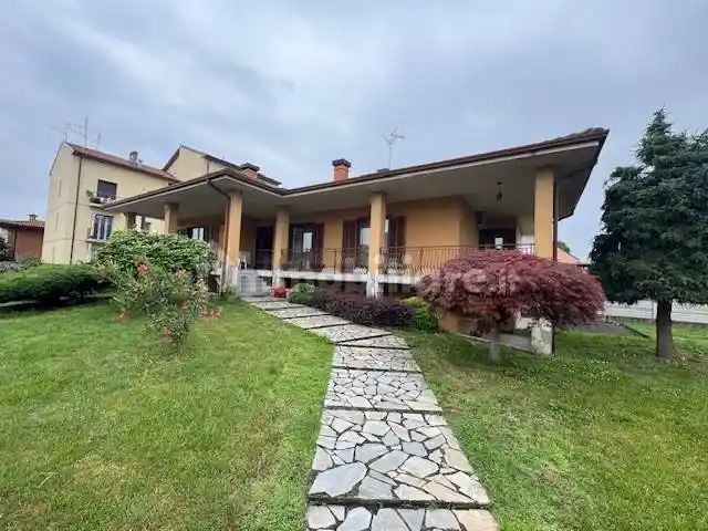 Villa in vendita a Marcignago