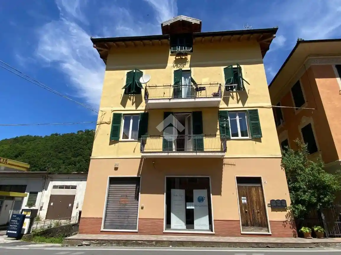 Appartamento in vendita a Montoggio