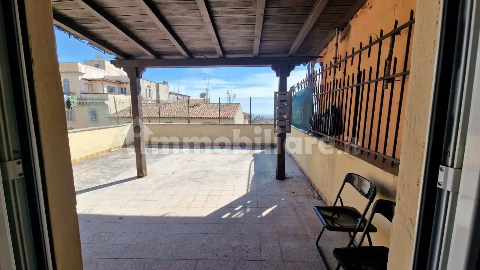 Palazzo - Edificio in vendita a Genzano di Roma