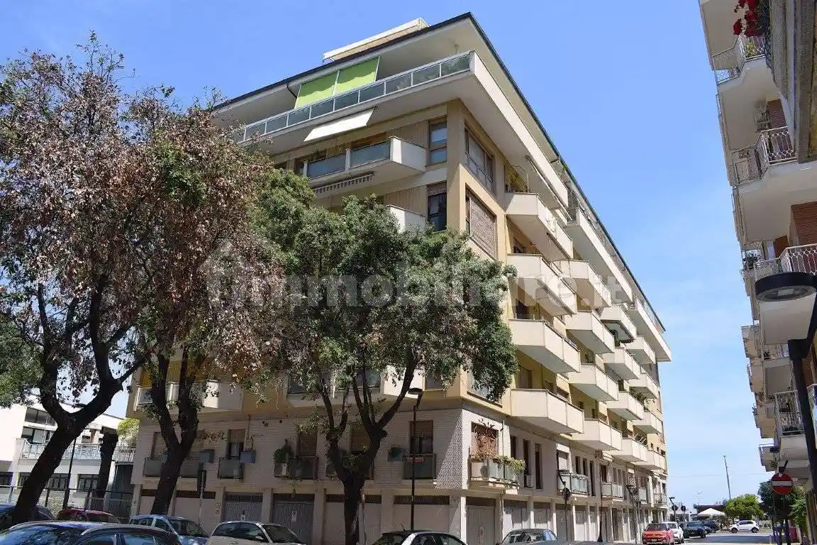 Quadrilocale via Galileo Galilei, Piazza Salotto - Corso Umberto, Pescara - foto 2