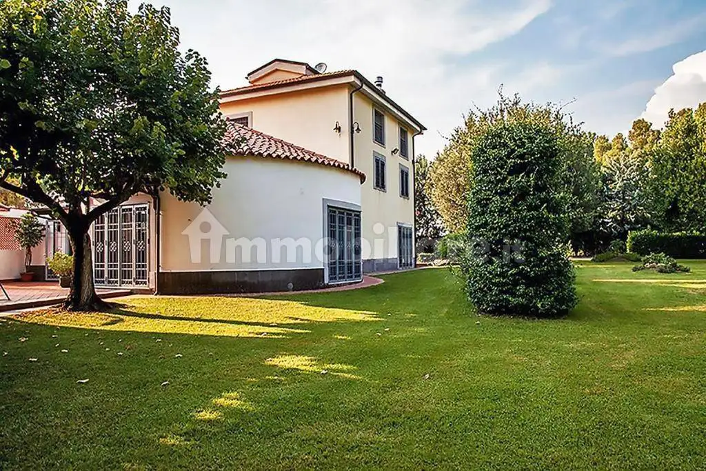 Villa in vendita a Eboli