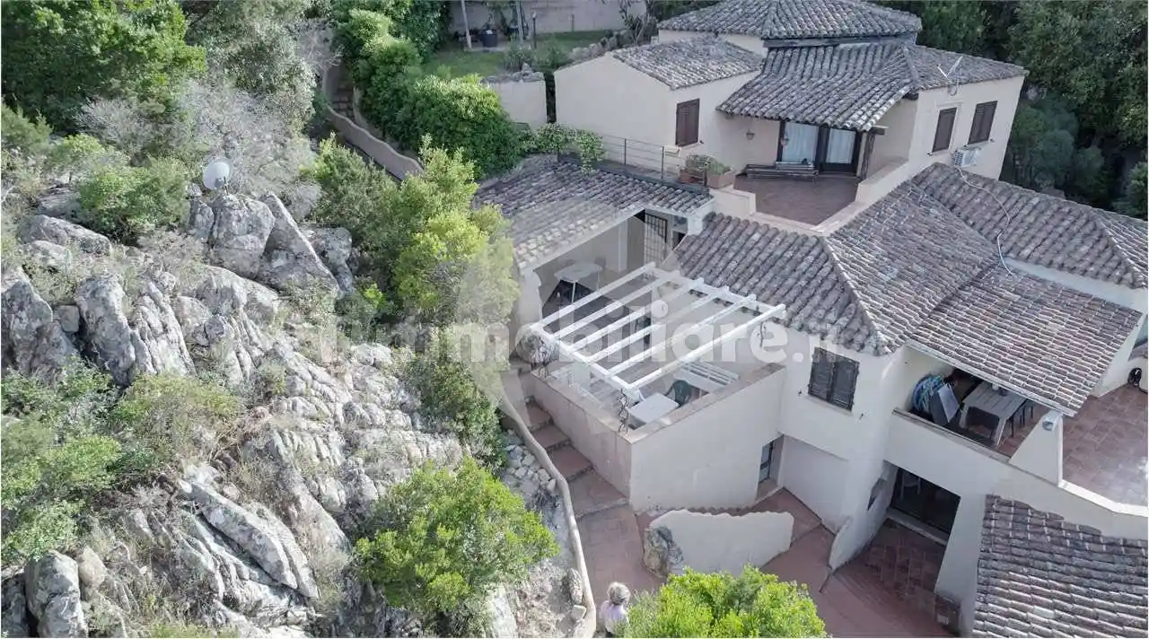 Appartamento in vendita a Arzachena