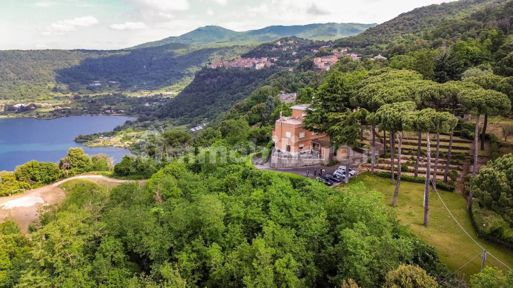 Palazzo - Edificio in vendita a Nemi
