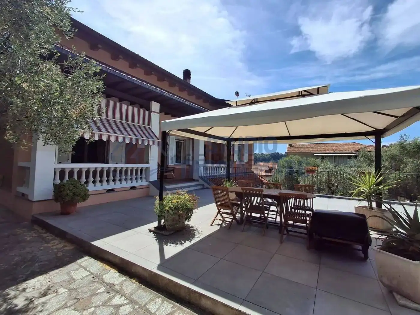 Villa in vendita a Imperia