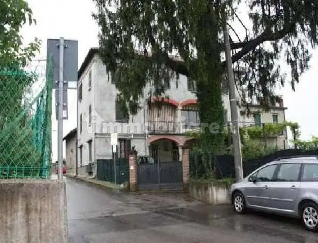 Appartamento in asta a Albiolo