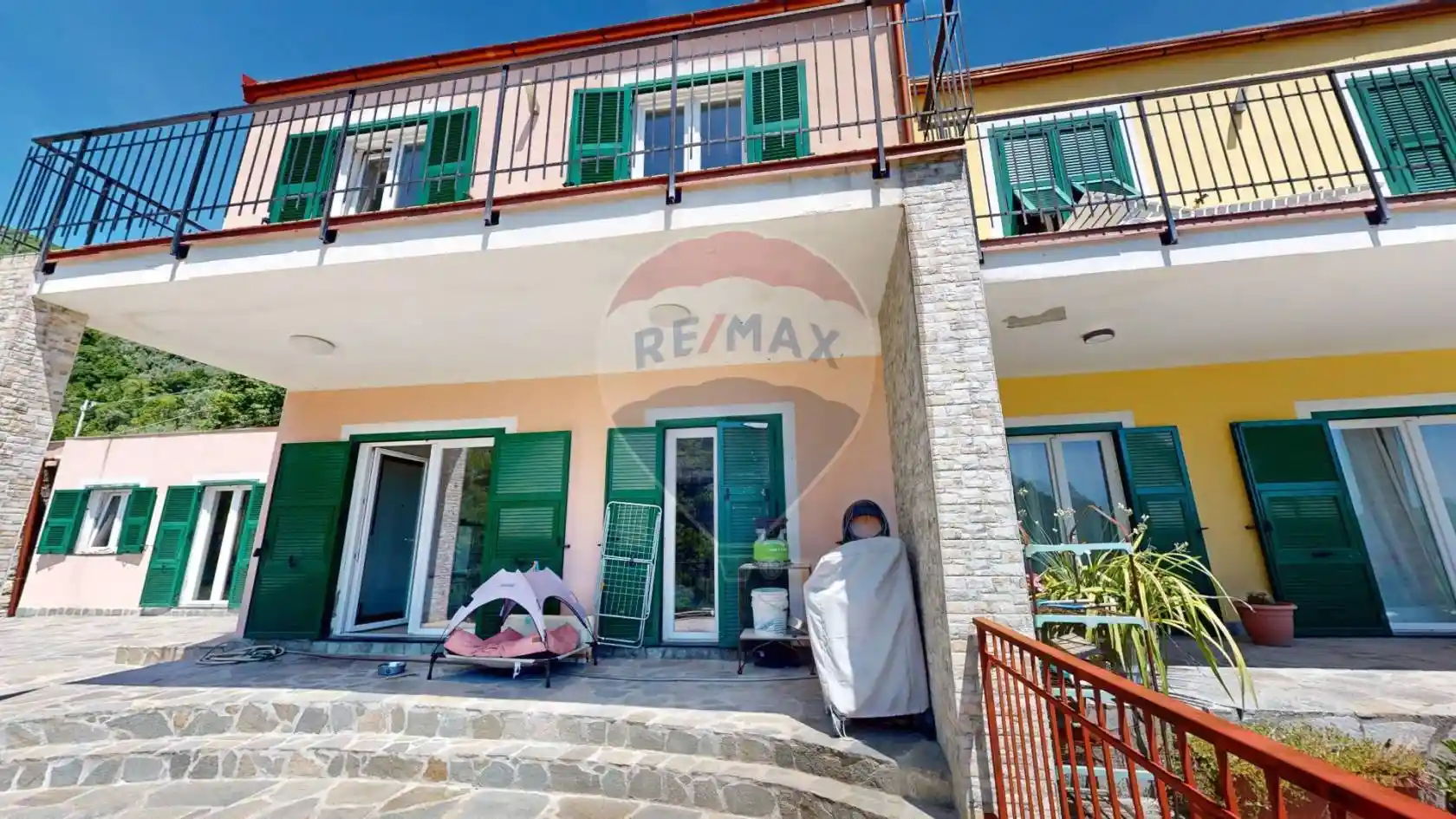 Casa indipendente in vendita a Avegno