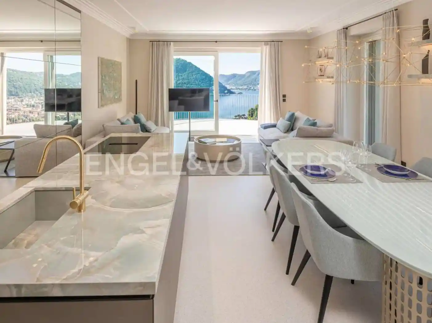 Appartamento in vendita a Cernobbio