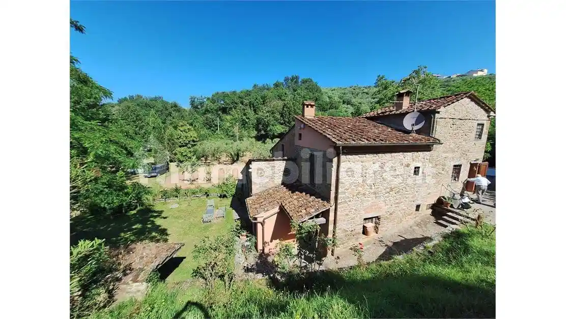 Rustico - Casale in vendita a Larciano