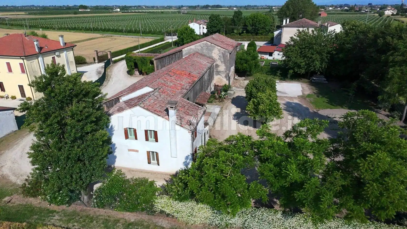 Rustico, buono stato, 521 m², Bevilacqua - foto 3