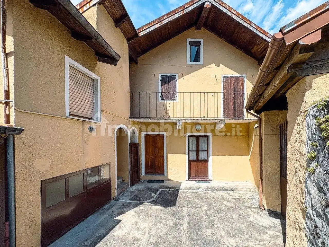 Terratetto unifamiliare via Fornaccio 1/B, Arzo Ricciano, Casale Corte Cerro - foto 2