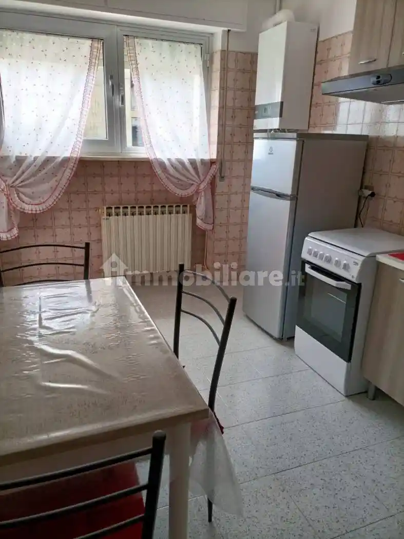 Appartamento buono stato, secondo piano, Corso Mazzini, Via Ciccarone, Casarza, Vasto - foto 4