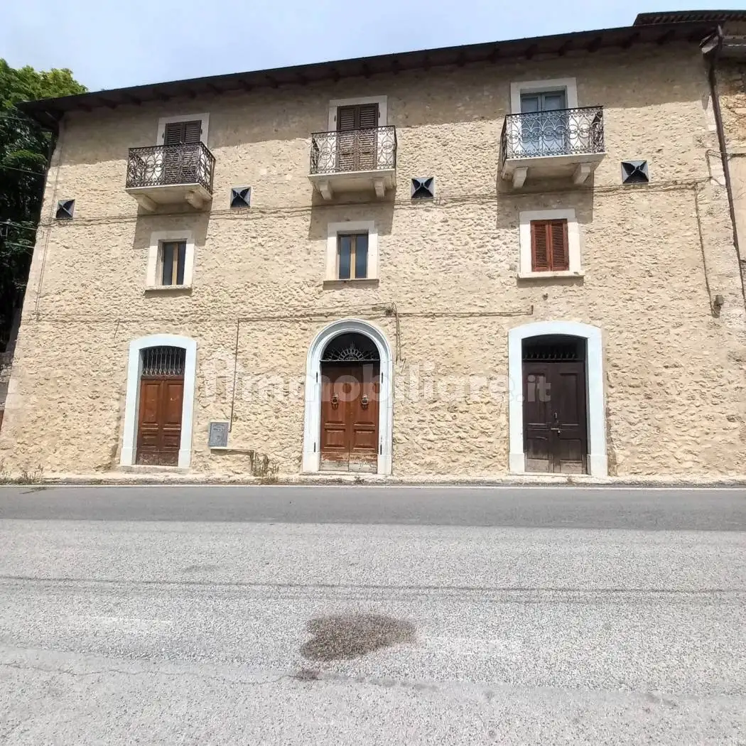 Appartamento in vendita a Calascio