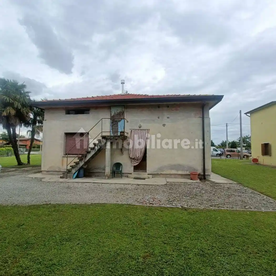 Villa in vendita a Azzano Decimo