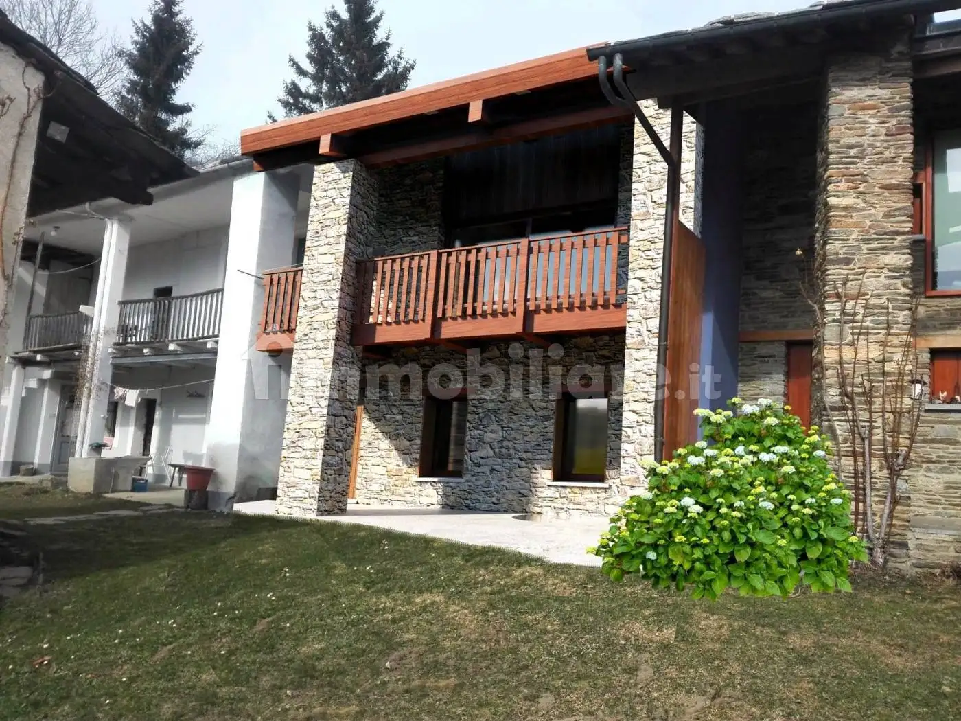 Rustico - Casale in vendita a Ostana