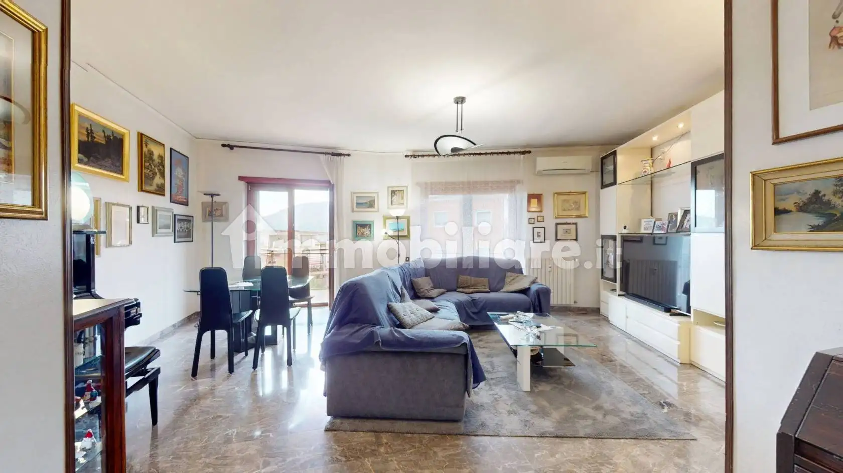 Appartamento in vendita a Napoli