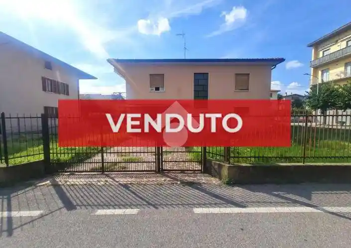 Villa in vendita a Mozzo