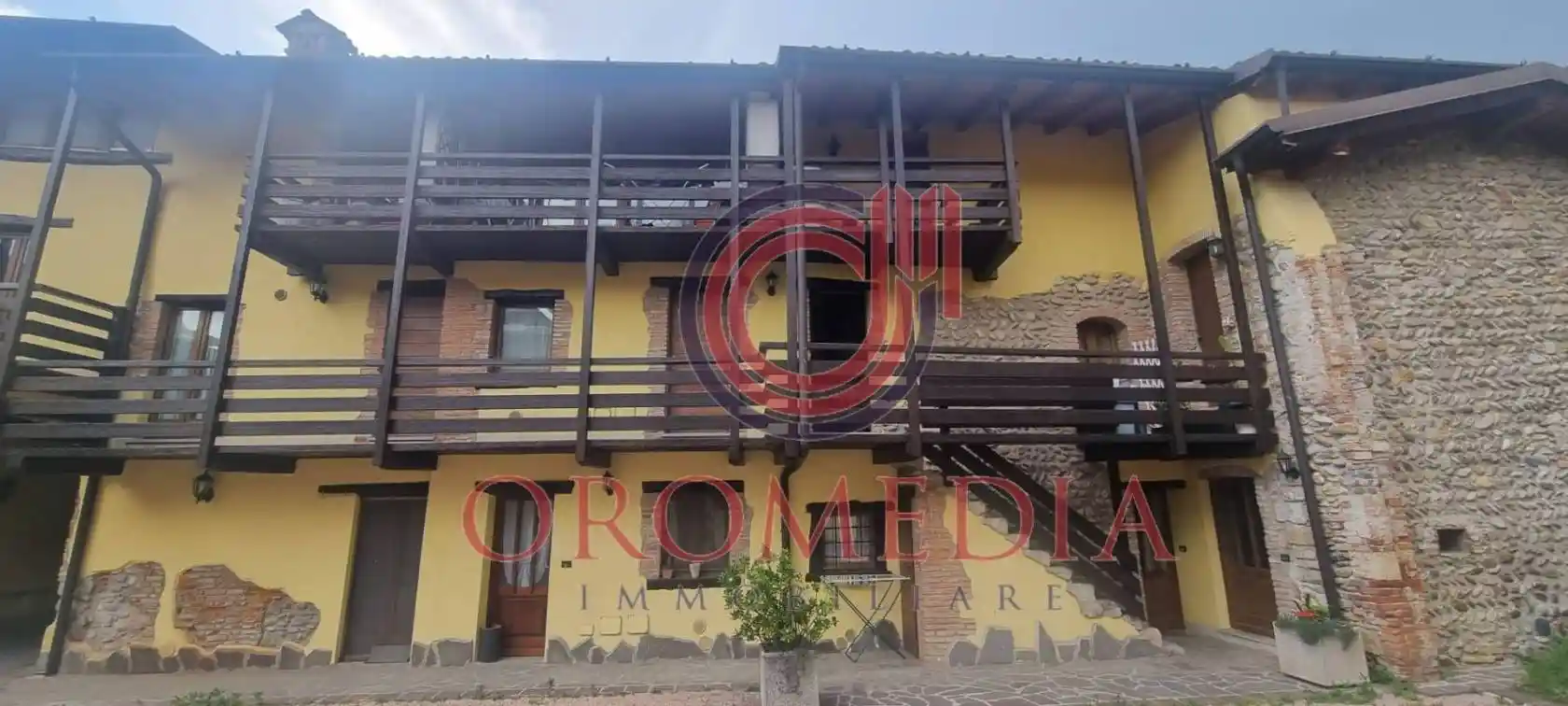 Appartamento in vendita a Curno