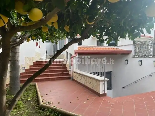 Villa in vendita a Saponara