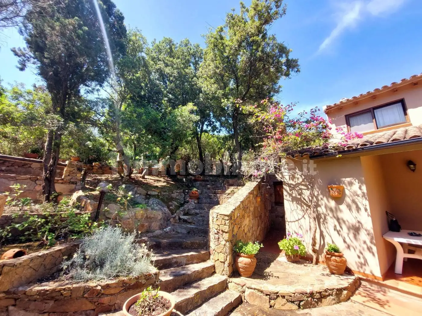 Villa bifamiliare 150 m², Setti Ballas, Domus De Maria - foto 4