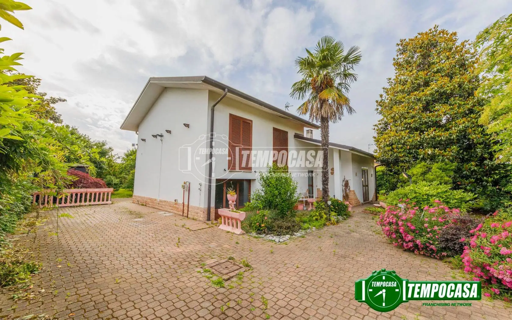 Villa in vendita a Gudo Visconti