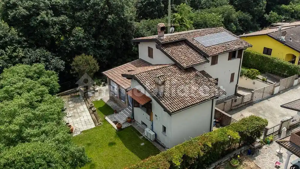 Villa in vendita a Chignolo Po